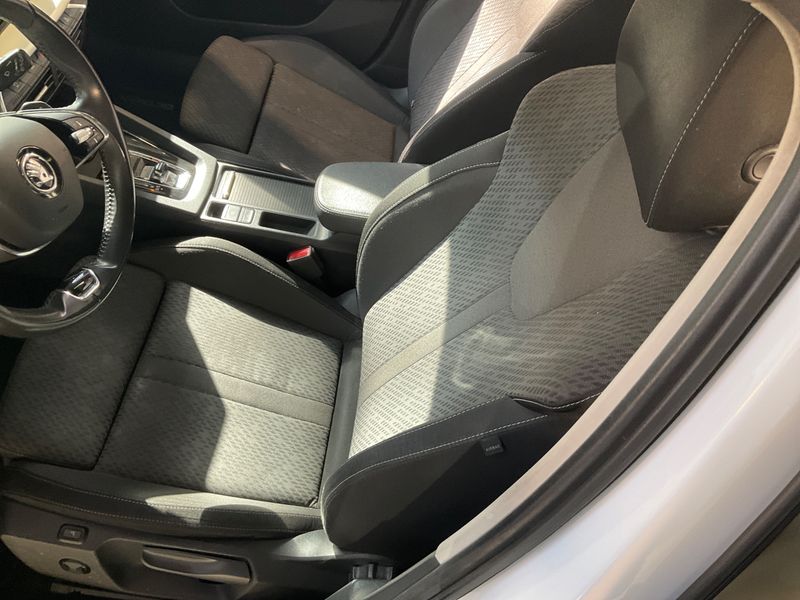 Skoda Octavia 2.0 TDI Clever 2022 – снимка 32
