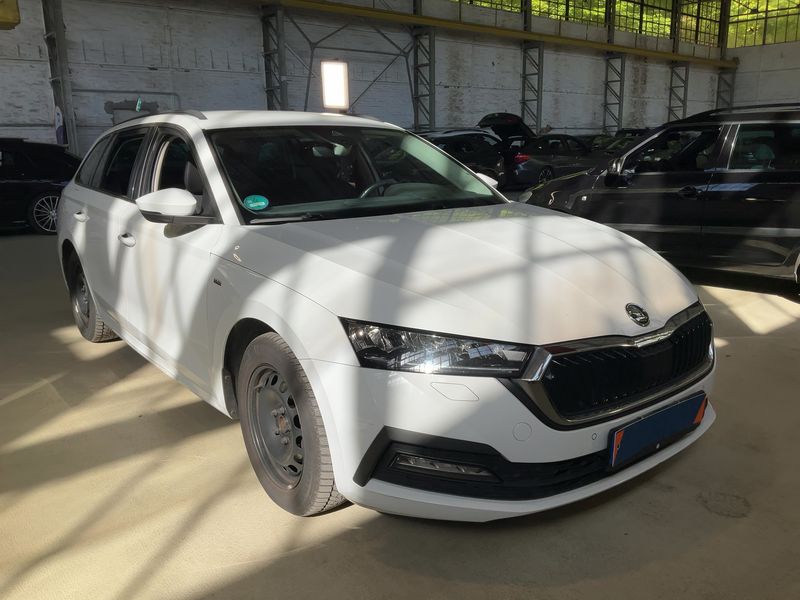 Skoda Octavia 2.0 TDI Clever 2022 – снимка 12