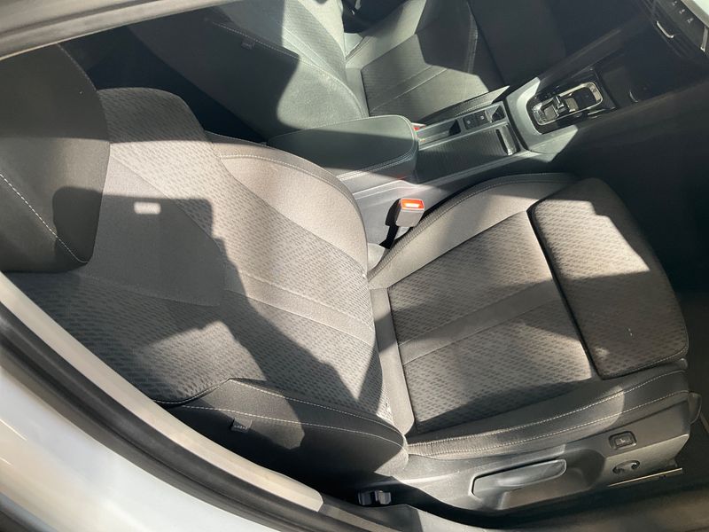 Skoda Octavia 2.0 TDI Clever 2022 – снимка 36