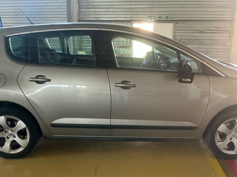 Peugeot 3008 1.6 Premium 2011 – снимка 10