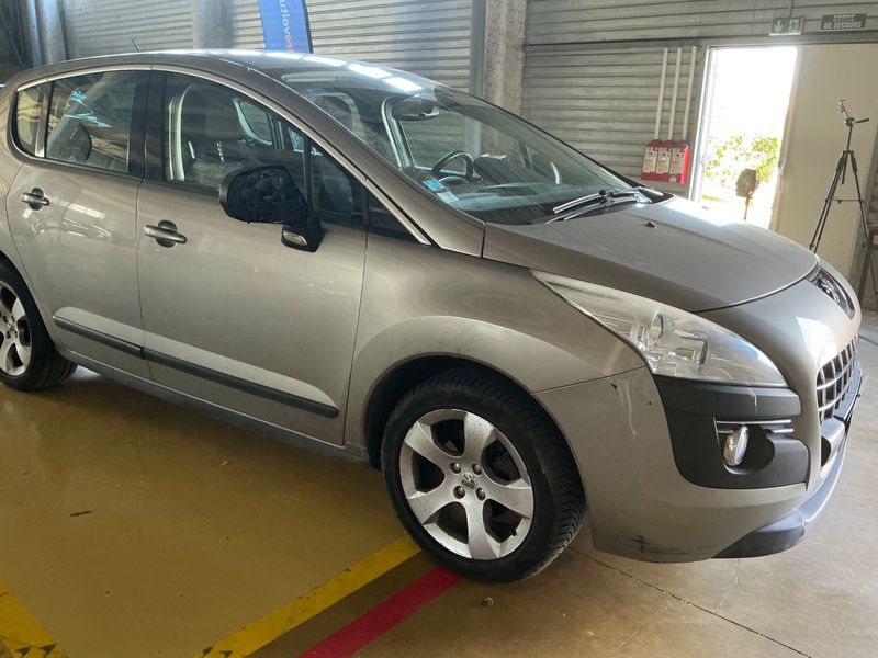 Peugeot 3008 1.6 Premium 2011 – снимка 12