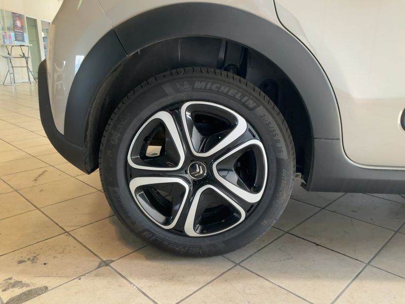 Citroen C3 1.2 PureTech C-Series 2023 – снимка 9