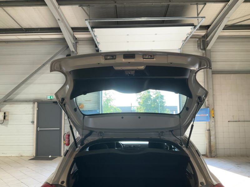 Citroen C3 1.2 PureTech C-Series 2023 – снимка 15