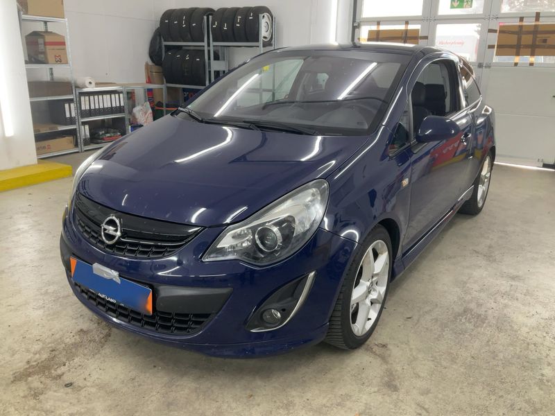 Opel Corsa 1.6 Turbo 150 Jahre Opel 2012 – снимка 1