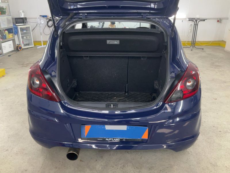 Opel Corsa 1.6 Turbo 150 Jahre Opel 2012 – снимка 15