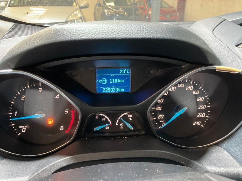 Ford C-Max 1.6 TDCi Titanium 2011 – снимка 4