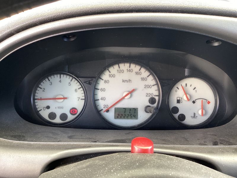 Ford Fiesta 1.25 Trend 2000 – снимка 4