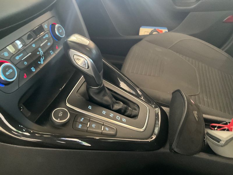 Ford Focus 1.0 EcoBoost Titanium 2016 – снимка 26
