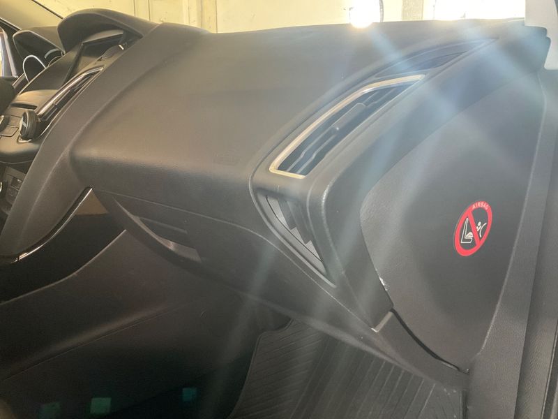 Ford Focus 1.0 EcoBoost Titanium 2016 – снимка 30