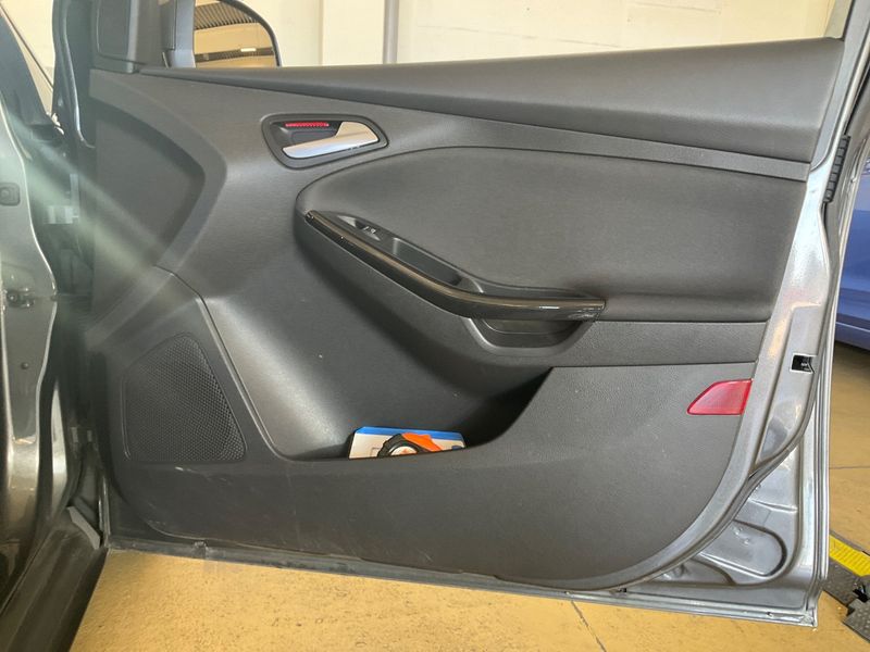 Ford Focus 1.0 EcoBoost Titanium 2016 – снимка 28