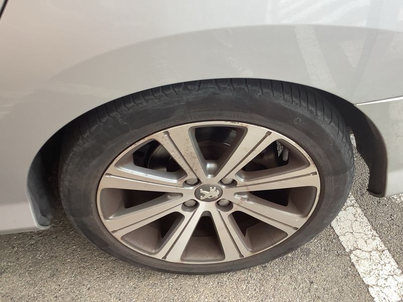 Peugeot 308 1.6 HDi Envy 2013 – снимка 5