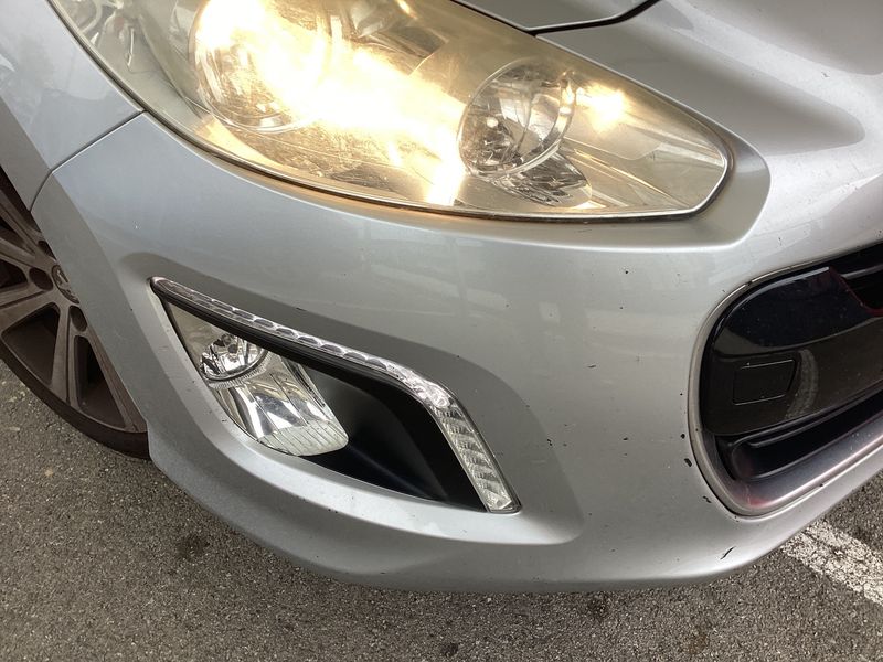 Peugeot 308 1.6 HDi Envy 2013 – снимка 32