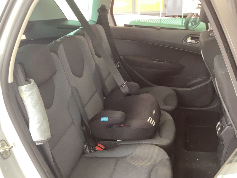Peugeot 308 1.6 HDi Envy 2013 – снимка 19