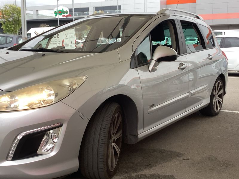 Peugeot 308 1.6 HDi Envy 2013 – снимка 2