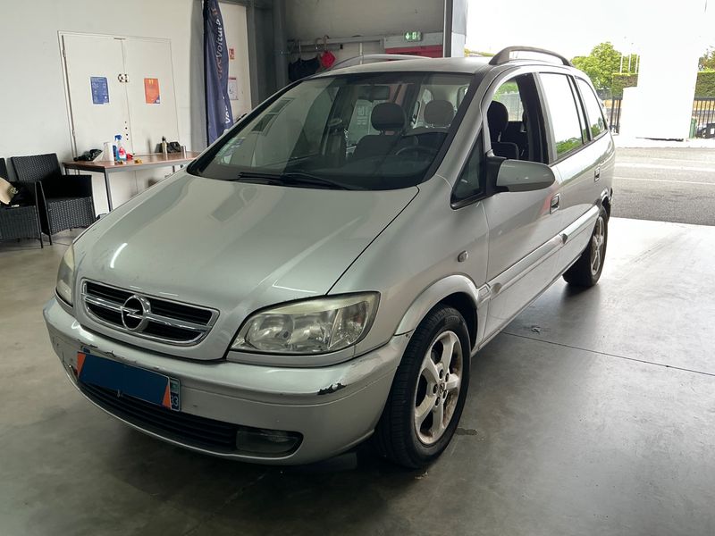 Opel Zafira 1.8 Increibles 2005 – снимка 1