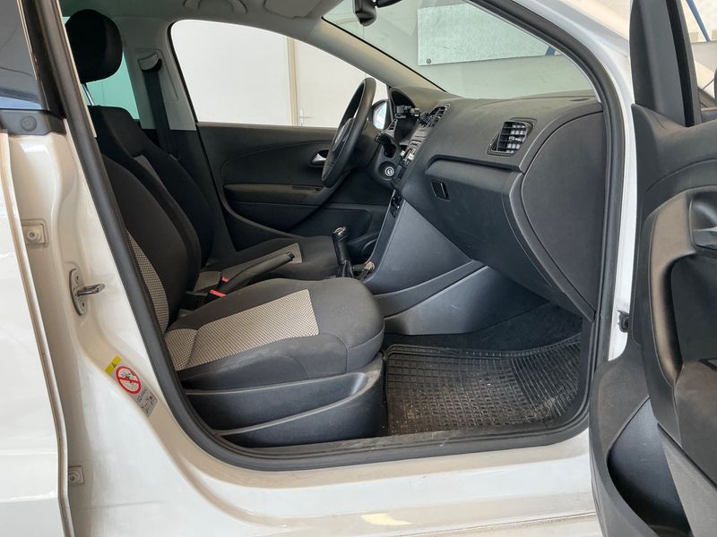 Volkswagen Polo 1.2 Trendline 2010 – снимка 3