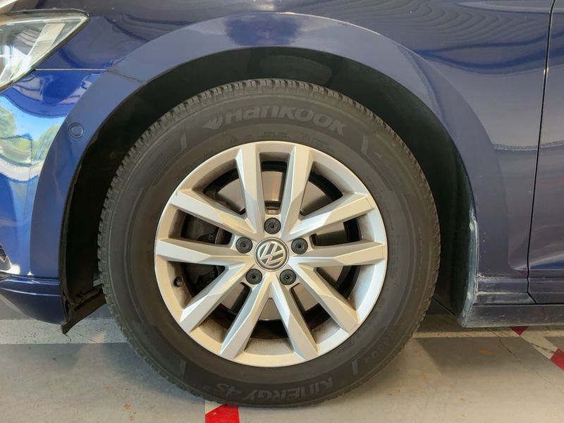 Volkswagen Passat 1.6 TDI 2019 – снимка 17