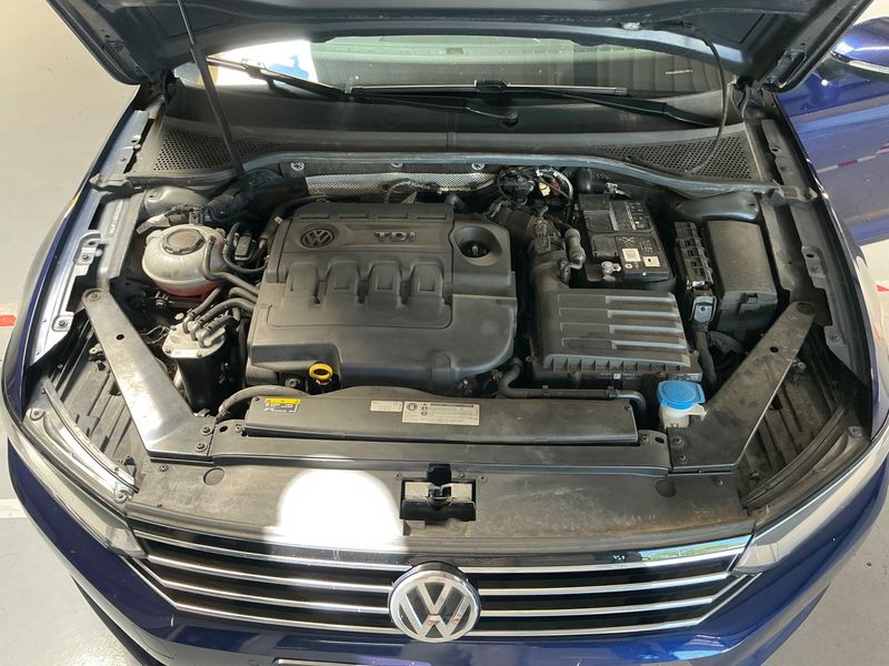 Volkswagen Passat 1.6 TDI 2019 – снимка 39