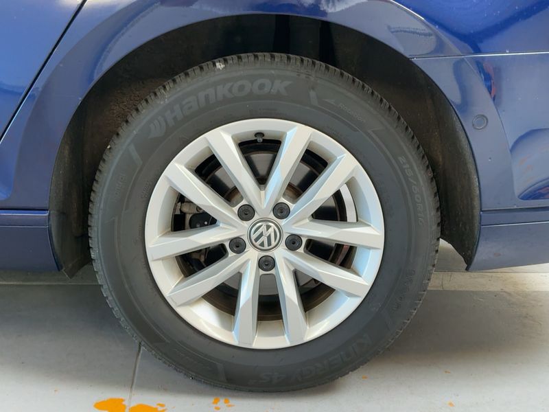 Volkswagen Passat 1.6 TDI 2019 – снимка 18