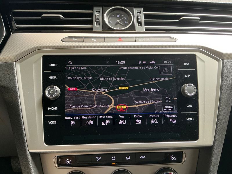 Volkswagen Passat 1.6 TDI 2019 – снимка 38