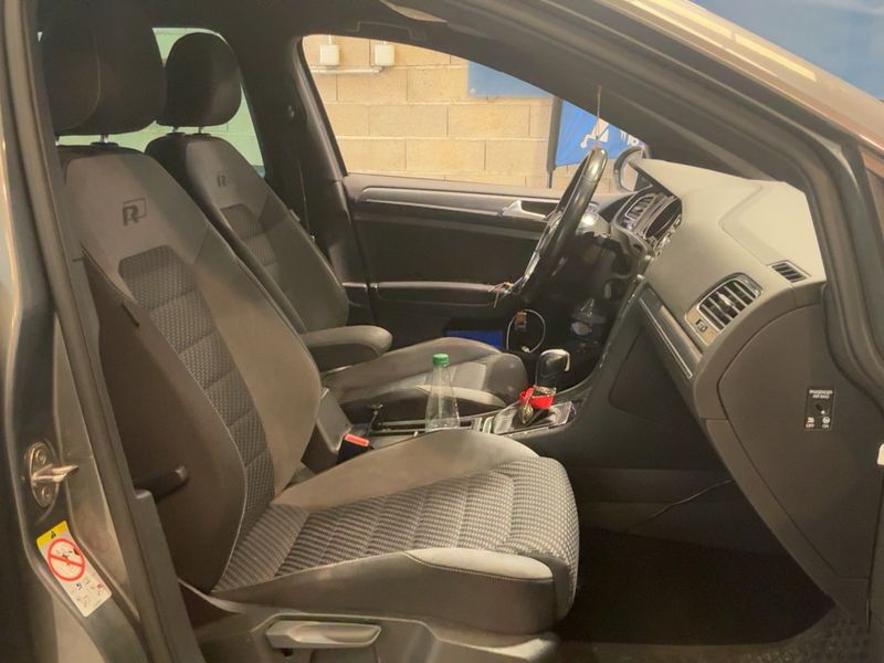 Volkswagen Golf VII 2.0 TDI Highline 4Motion BlueMotion Tech 2019 – снимка 16