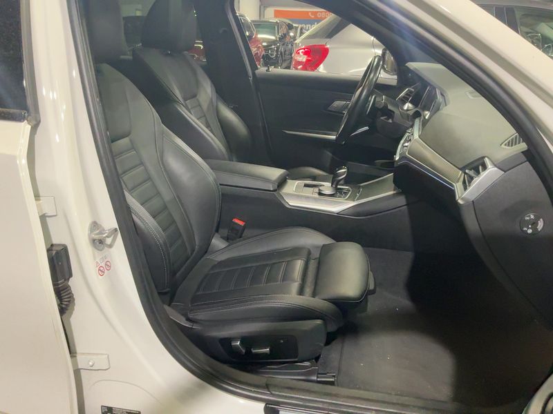BMW 3er 330i xDrive M Sport 2021 – снимка 16