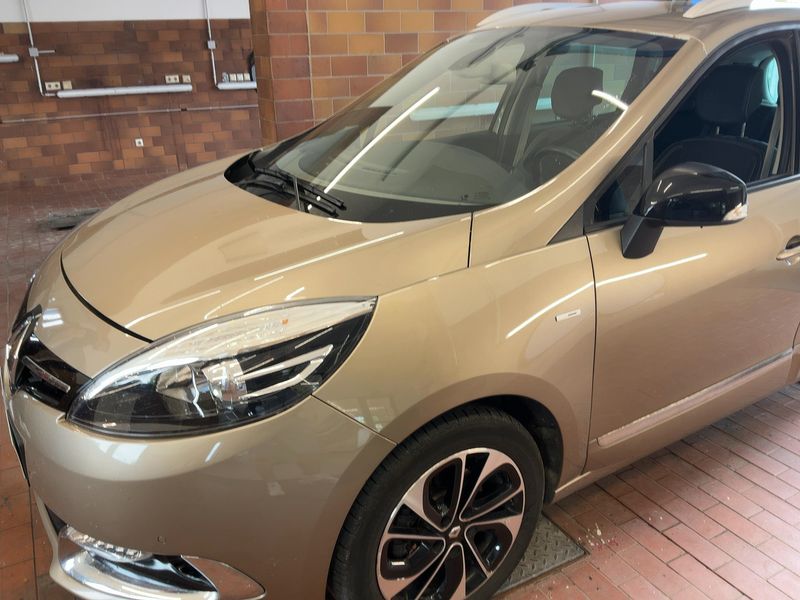 Renault Grand Scenic 1.2 TCe Energy BOSE Edition 2016 – снимка 2
