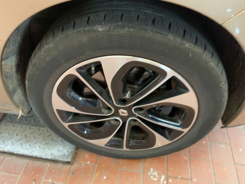 Renault Grand Scenic 1.2 TCe Energy BOSE Edition 2016 – снимка 11