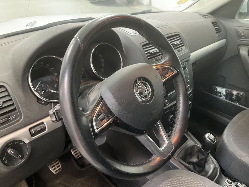 Skoda Yeti 2.0 TDI Outdoor 2014 – снимка 34