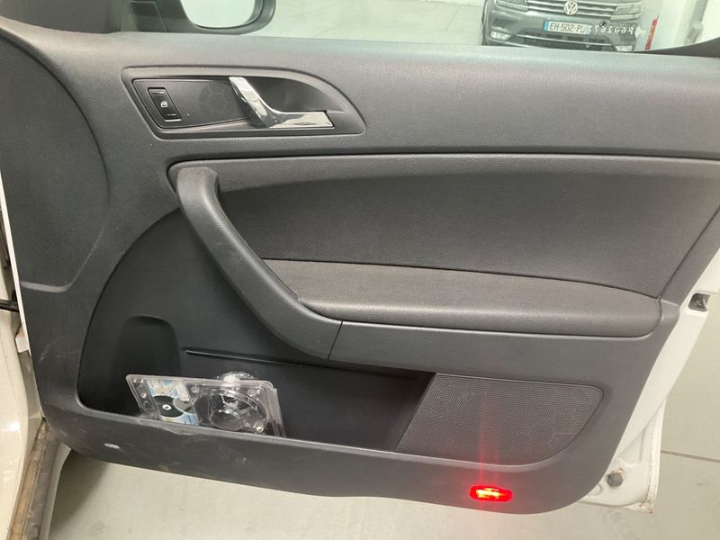 Skoda Yeti 2.0 TDI Outdoor 2014 – снимка 25