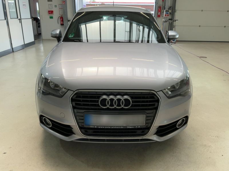 Audi A1 Sportback 1.6 TDI Ambition 2014 – снимка 14