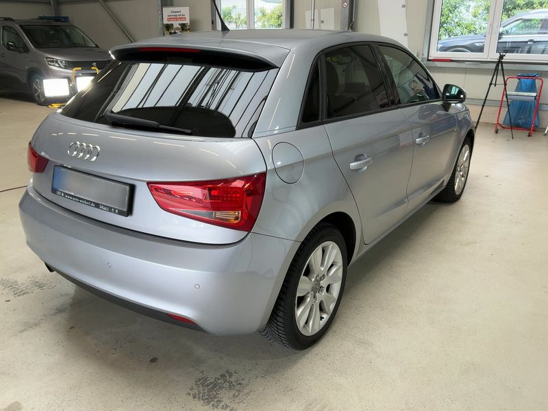 Audi A1 Sportback 1.6 TDI Ambition 2014 – снимка 8