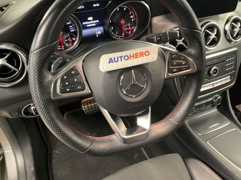 Mercedes-Benz GLA-Klasse GLA 200 AMG Line 2019 – снимка 32