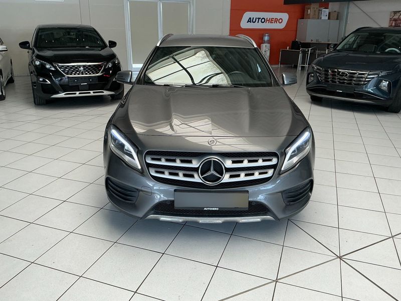 Mercedes-Benz GLA-Klasse GLA 200 AMG Line 2019 – снимка 14