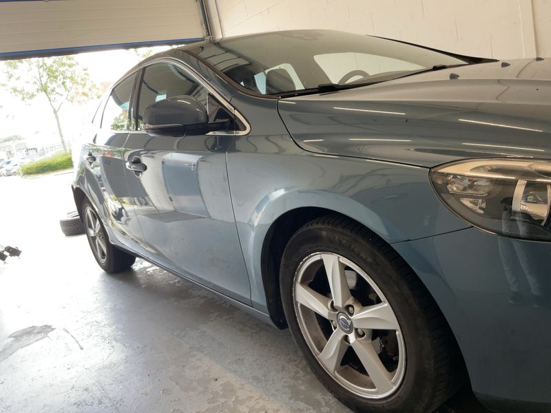 Volvo V40 1.6 D2 Momentum 2013 – снимка 12