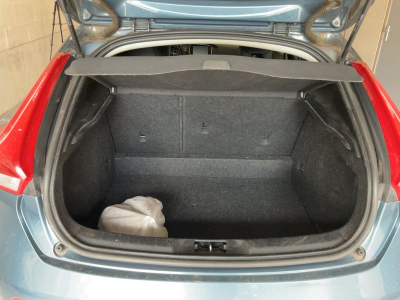Volvo V40 1.6 D2 Momentum 2013 – снимка 16