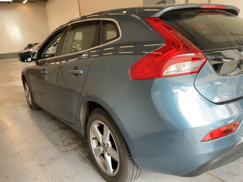 Volvo V40 1.6 D2 Momentum 2013 – снимка 6