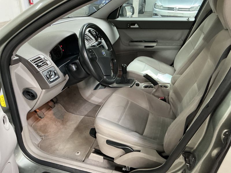 Volvo S40 2.0 D Momentum 2006 – снимка 3