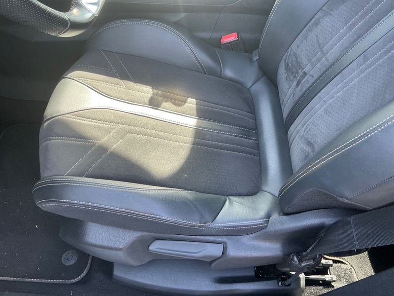Peugeot 3008 1.5 Blue-HDi GT 2021 – снимка 23