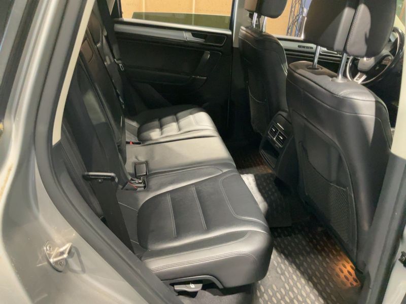 Volkswagen Touareg 3.0 V6 TDI Terrain Tech BlueMotion Tech 2015 – снимка 19