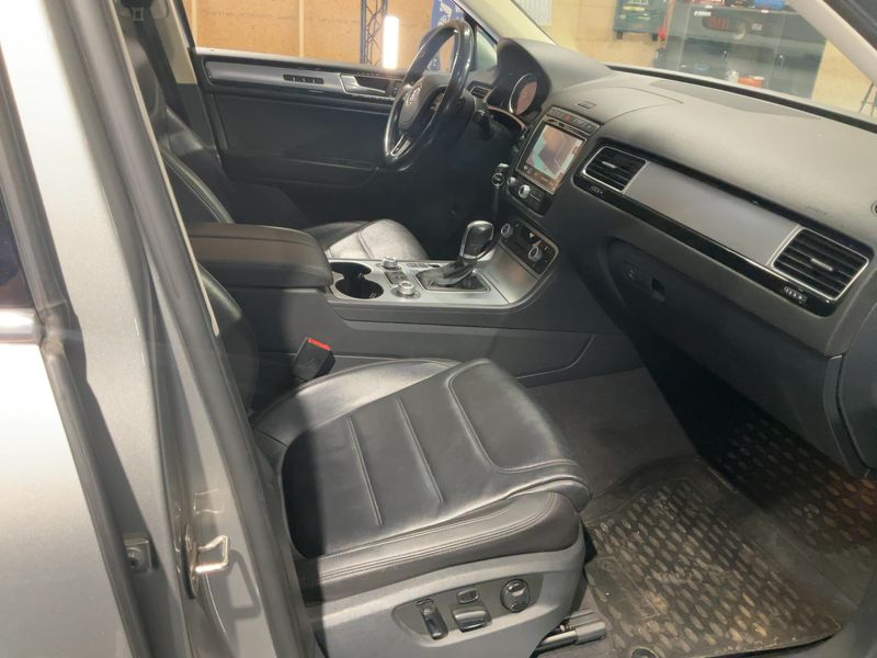 Volkswagen Touareg 3.0 V6 TDI Terrain Tech BlueMotion Tech 2015 – снимка 16