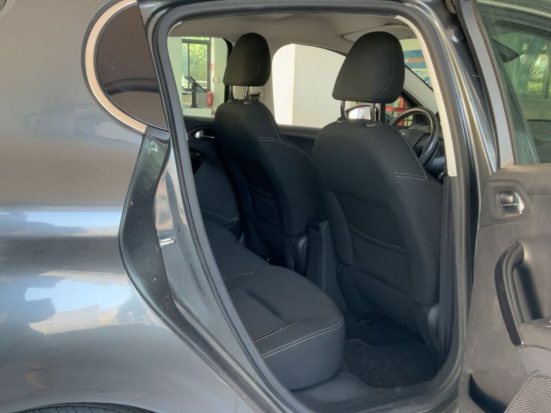 Peugeot 208 1.2 e-VTi Allure 2016 – снимка 19