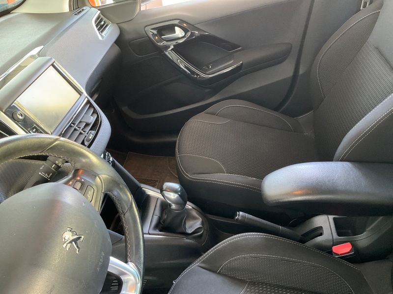 Peugeot 208 1.2 e-VTi Allure 2016 – снимка 27