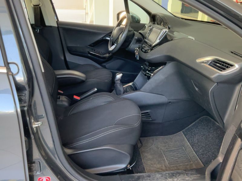 Peugeot 208 1.2 e-VTi Allure 2016 – снимка 16