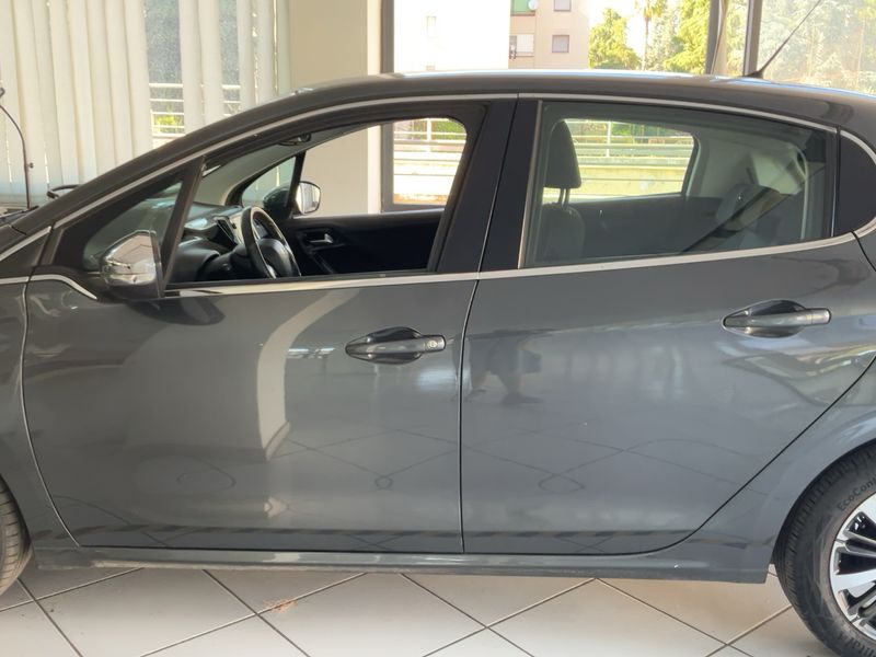 Peugeot 208 1.2 e-VTi Allure 2016 – снимка 4