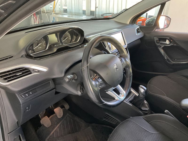 Peugeot 208 1.2 e-VTi Allure 2016 – снимка 26