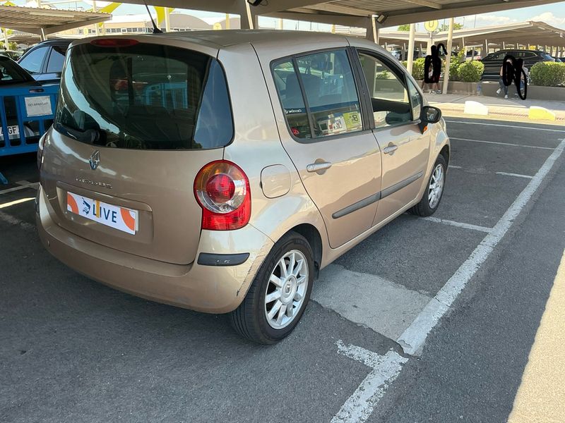 Renault Modus 1.5 dCi Dynamique Confort 2005 – снимка 2