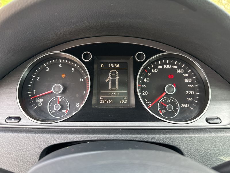Volkswagen Passat 1.4 TSI Comfortline BlueMotion 2011 – снимка 12