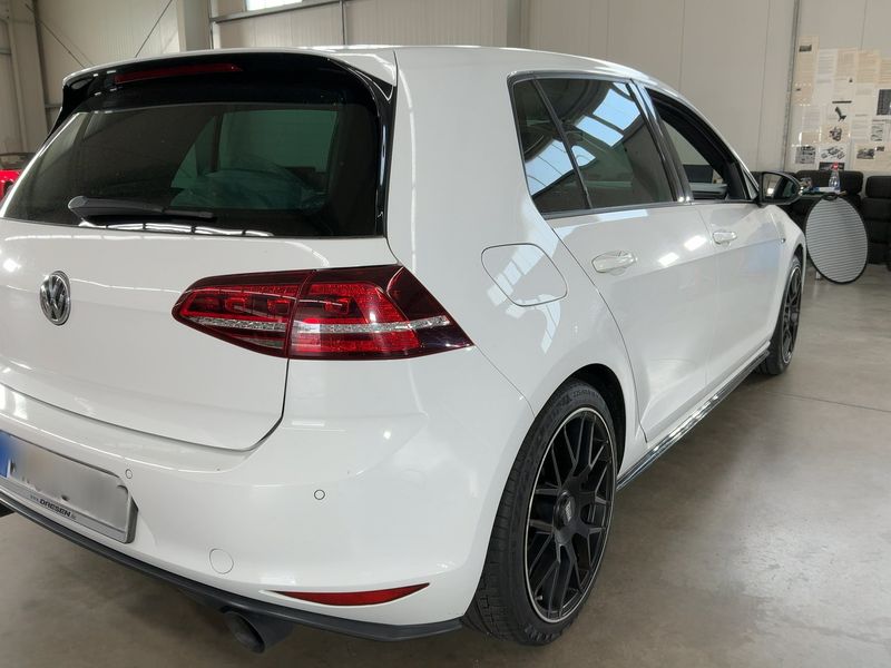 Volkswagen Golf VII 2.0 TFSI GTI "Performance" BlueMotion Tech 2015 – снимка 8