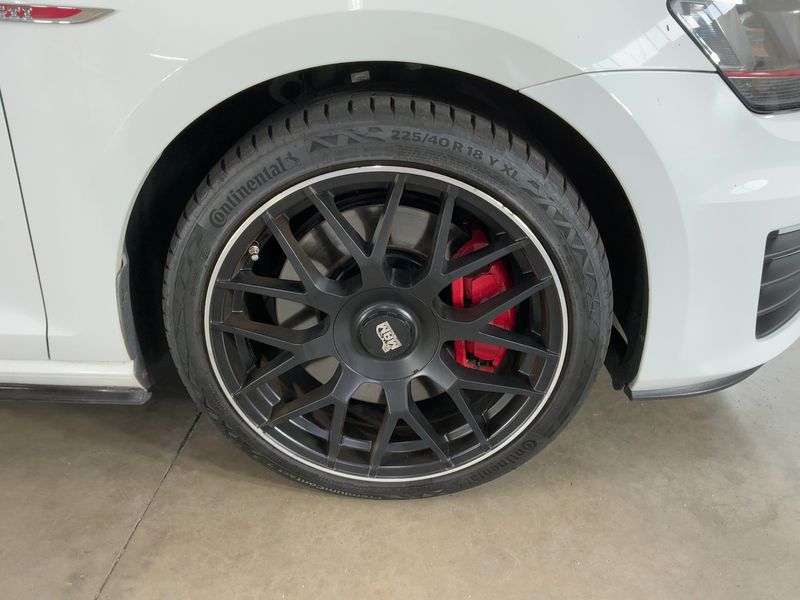 Volkswagen Golf VII 2.0 TFSI GTI "Performance" BlueMotion Tech 2015 – снимка 11